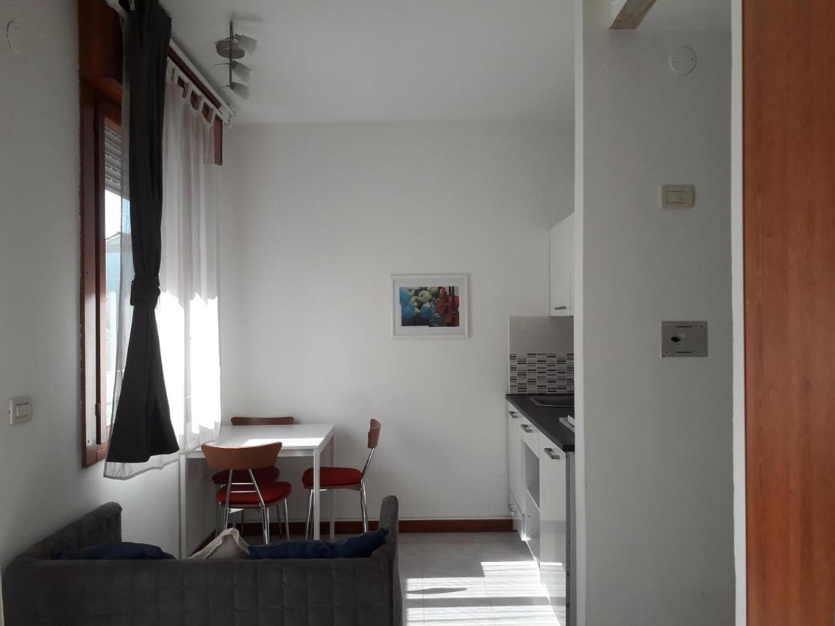 Monolocale Liola Apartment Местре Екстериор снимка